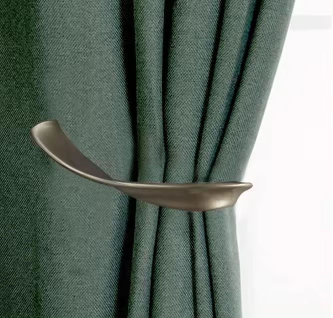 Modern Metal Decorative Curtain Holdbacks Various Applications Wall Mounted Clothes Hooks Curtain Tiebacks